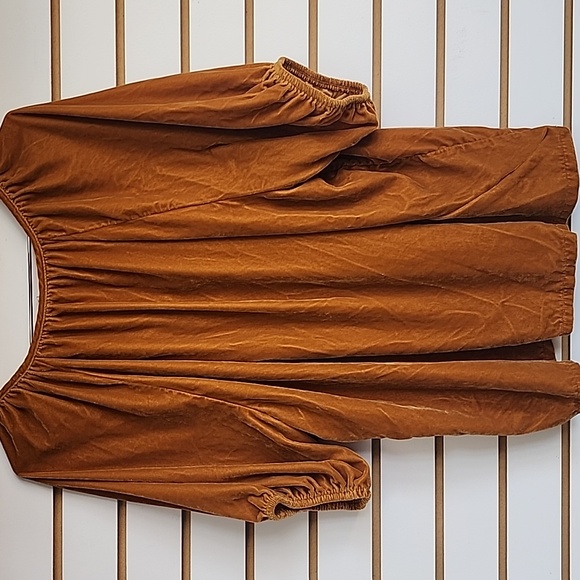 Old Navy Velvet Blouse XL - Picture 4 of 6